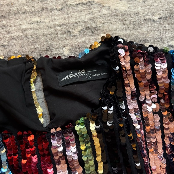 Sparkle sequin puff sleeve top size S - Picture 6 of 6